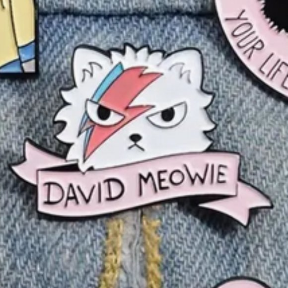 David Meowie Enamel Lapel Pin Set - Picture 4 of 7